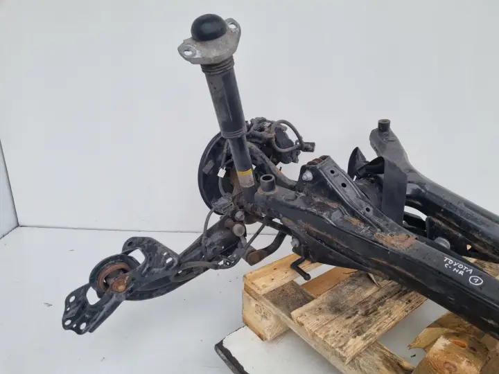 Toyota CHR C-HR 1.8 HYBRYDA TYLNE TYLNIE ZAWIESZENIE TYŁ SANKI TYLNA BELKA