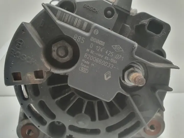 Renault Clio III 1.5 DCI ALTERNATOR bosch 0124425071