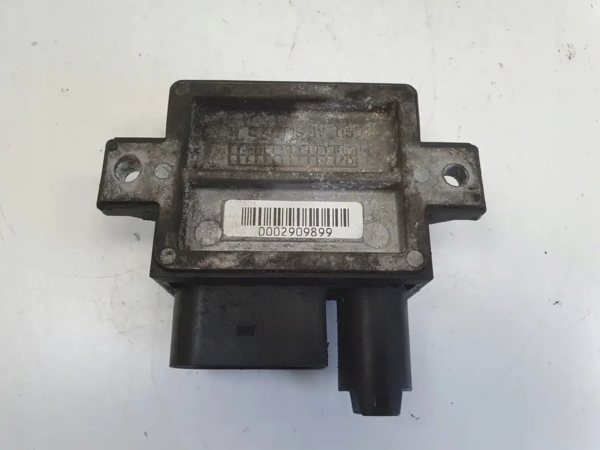 BMW E87 E90 2.0 D PRZEKAŹNIK ŚWIEC ŻAROWYCH 779800003