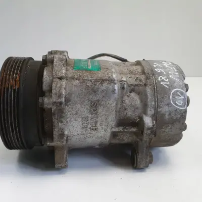 VW Golf IV 1.6 8V SPRĘŻARKA KLIMATYZACJI pompa 1J0820803F