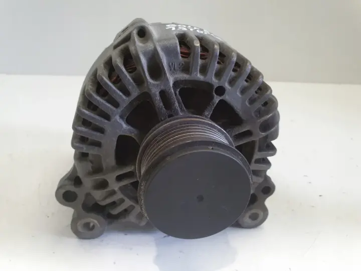VW Golf V 1.9 TDI ALTERNATOR valeo 06F903023C 140A