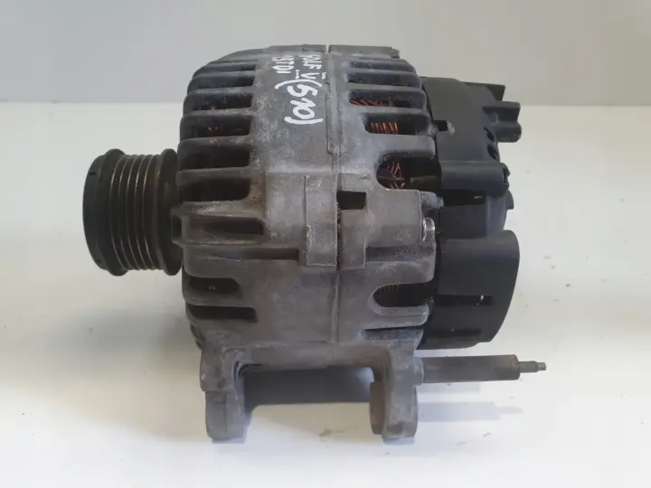 VW Golf V 1.9 TDI ALTERNATOR valeo 06F903023C 140A