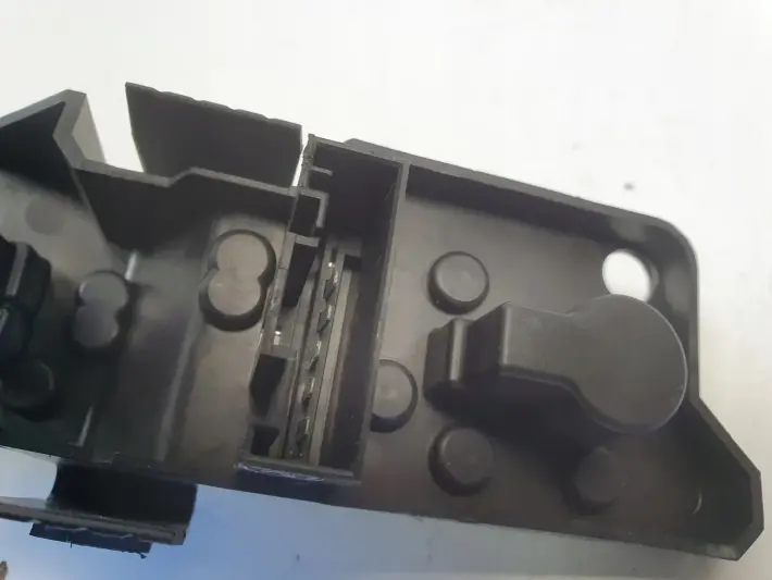 Mini One Cooper S R50 R53 WKŁAD TYLNEJ LAMPY lewy tył kierowcy 7166007