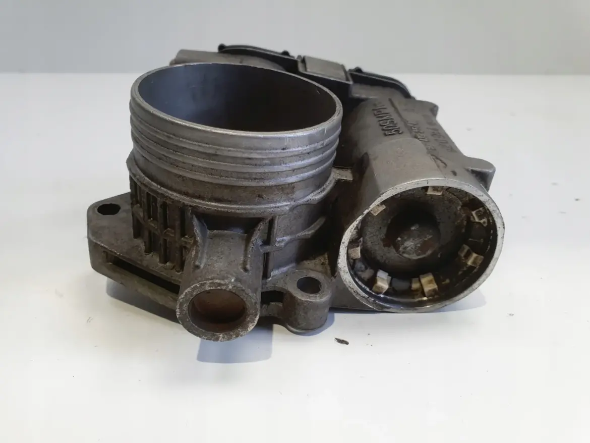 Citroen C4 1.4 16V PRZEPUSTNICA 9647925480