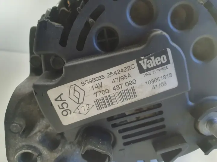 Renault Clio II 1.2 16V ALTERNATOR valeo 7700437090 95A