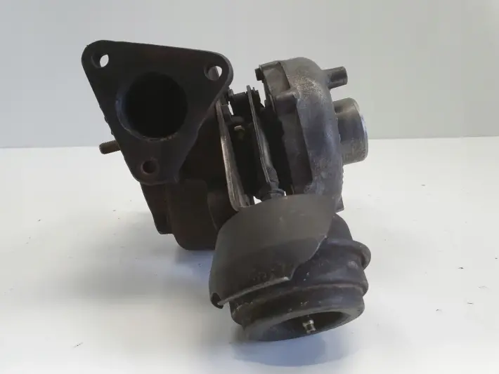Audi A4 B7 1.9 TDI TURBOSPRĘŻARKA turbo 028145702H 115KM