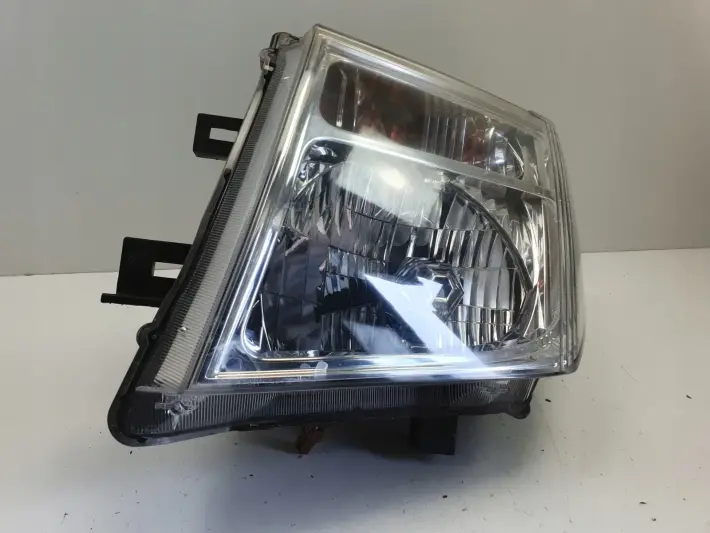 Nissan Pathfinder R51 Navara D40 III PRZEDNIA LAMPA LEWA LEWY PRZÓD xenon
