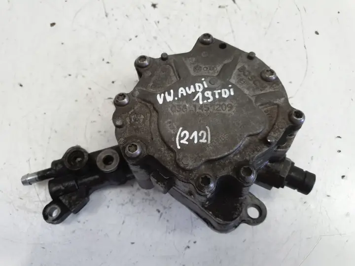 Audi A4 B5 B6 B7 A6 C5 1.9 TDI POMPA VACUM wakum BOSCH 038145209C