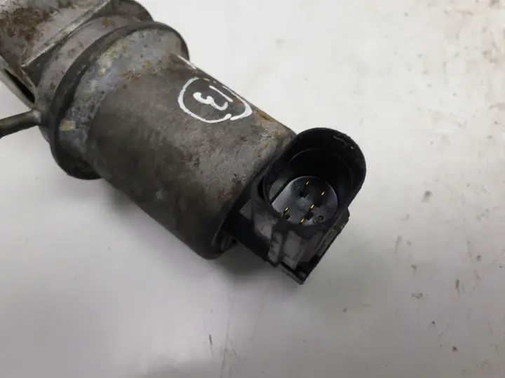 Audi A4 B6 1.6 8V ZAWÓR EGR 06B131501