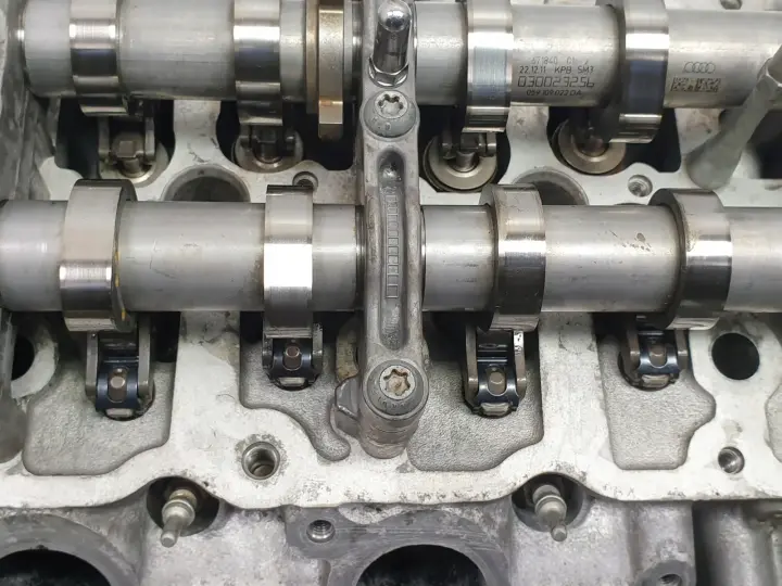 Audi A6 C7 3.0 TDI V6 GŁOWICA CYLINDRÓW 059354DS