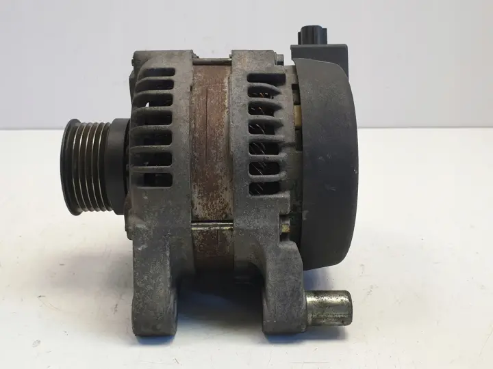 Volvo S40 II V50 2.0 D ALTERNATOR