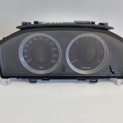 Volvo S80 II V70 III XC70 II 2.4 Diesel LICZNIK ZEGARY Europa 31270901AA