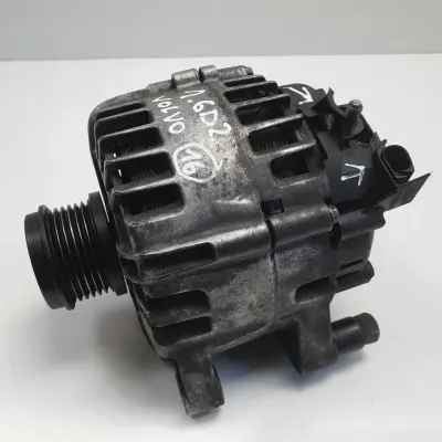 Volvo V40 II 1.6 D2 ALTERNATOR 30659390 valeo 150A