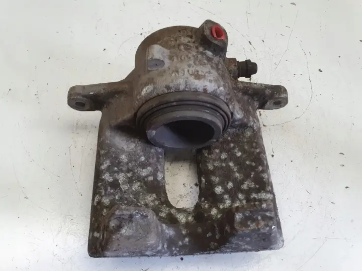 Mercedes W204 PRZEDNI ZACISK HAMULCOWY lewy przód KIEROWCY 295x28