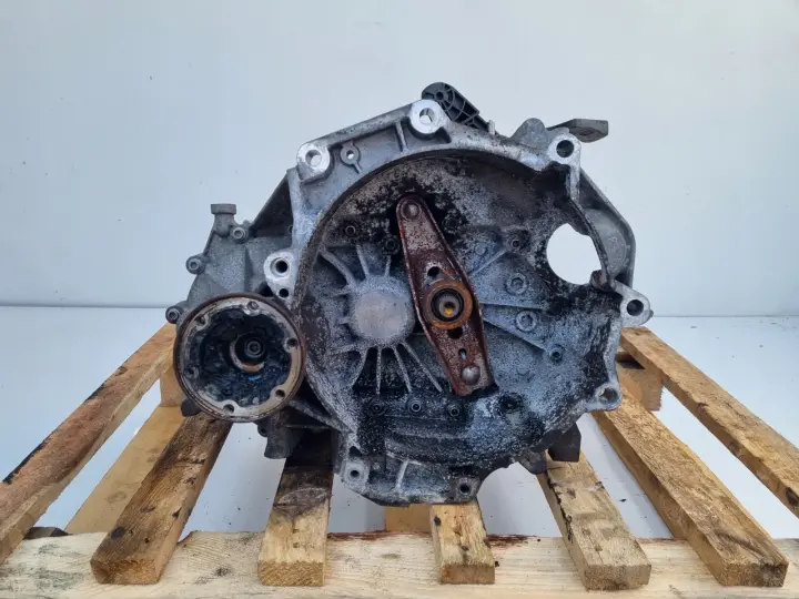 Audi A3 8P II 1.6 FSI MANUALNA SKRZYNIA BIEGÓW manual JHW