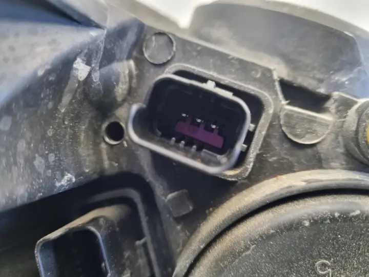 Renault Clio IV LIFT PRZEDNIA LAMPA LEWA lewy przód EUROPA 260608376R