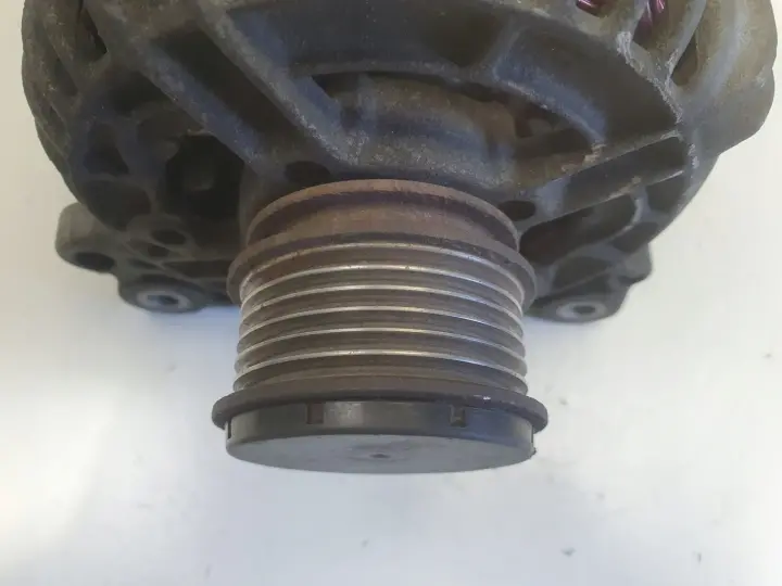 Audi A3 8L Golf IV 1.9 TDI ALTERNATOR BOSCH