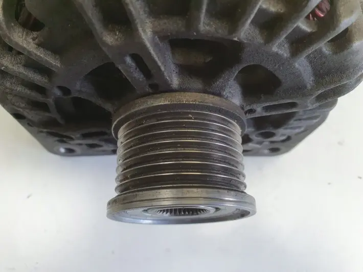 Opel Vivaro Trafic 2.0 DCI ALTERNATOR