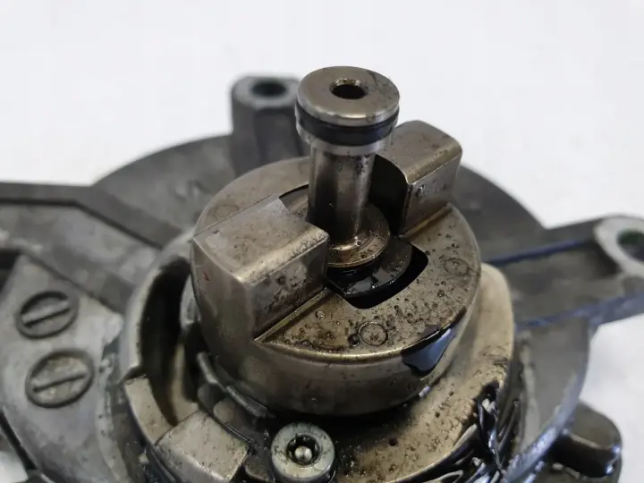 Lexus IS IS200 IS220 2.2 D-CAT POMPA VACUM wakum