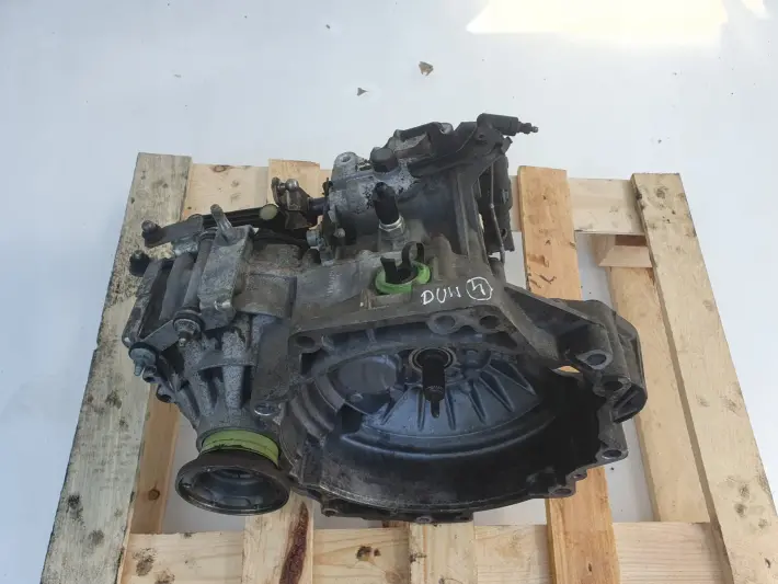 VW Bora 1.6 16V SKRZYNIA BIEGÓW DUW manualna MANUAL