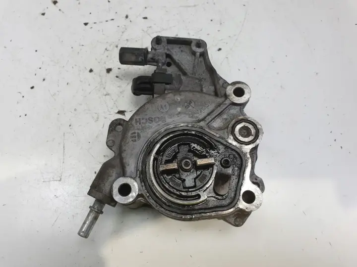 Land Rover Freelander II 2.2 TD4 POMPA VACUM wakum D171B-1A