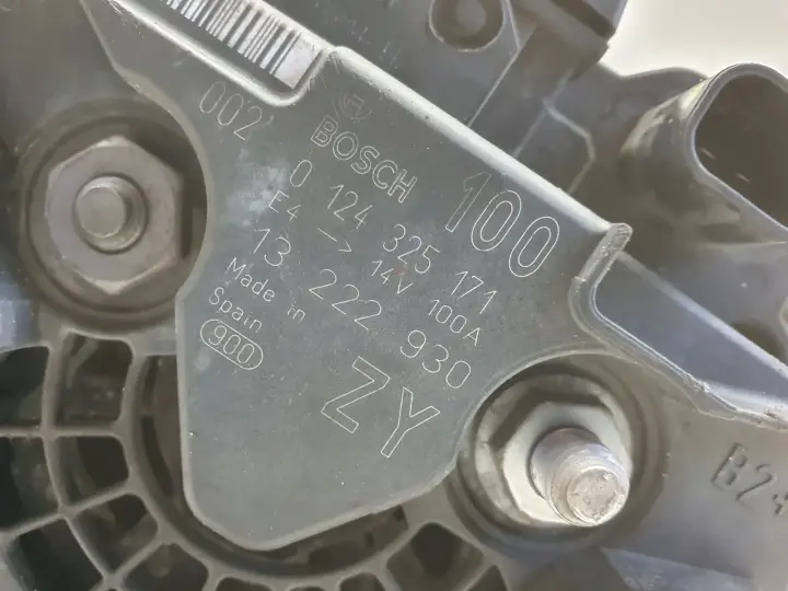 Opel Astra H 1.4 16V ALTERNATOR 100A 0124325171 13222930 bosch