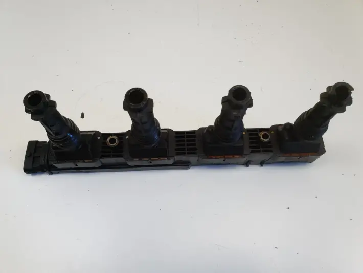 Opel Corsa C 1.2 16V CEWKA ZAPŁONOWA 0221503472