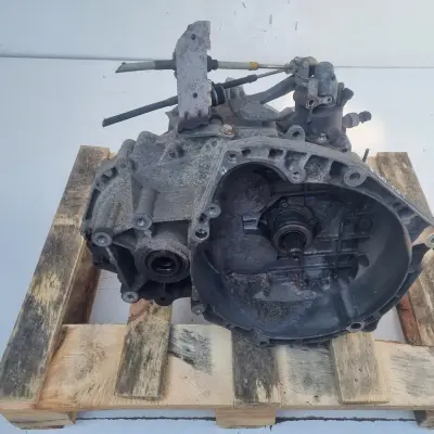 VW Touran 1.9 TDI MANUALNA SKRZYNIA BIEGÓW manual GQM