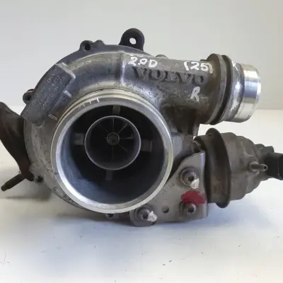 Volvo V40 II 2.0 D3 TURBOSPRĘŻARKA turbo 31380131