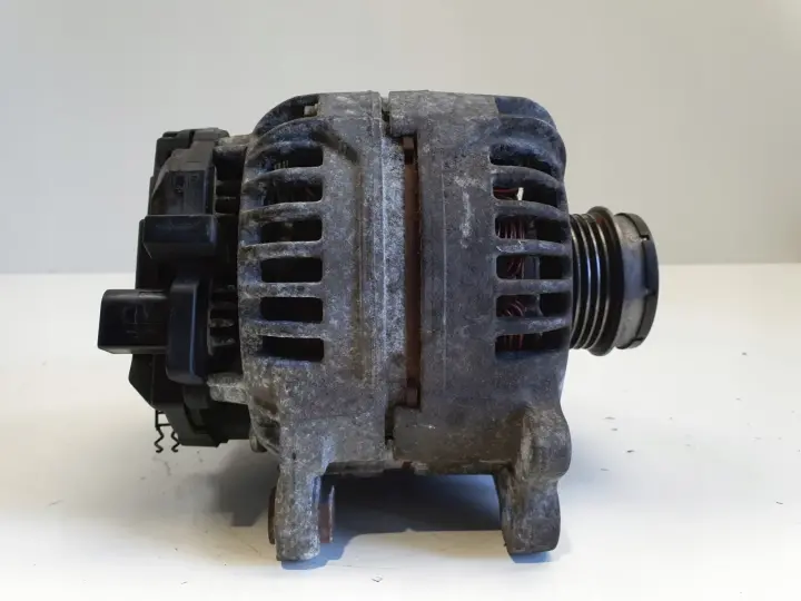 Audi A6 C5 1.9 TDI ALTERNATOR bosch 028903029Q 0124525010 140A