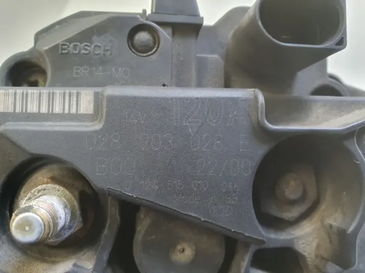 Audi A3 8L Golf IV Seat Leon 1.9 TDI ALTERNATOR 028903028E 120A