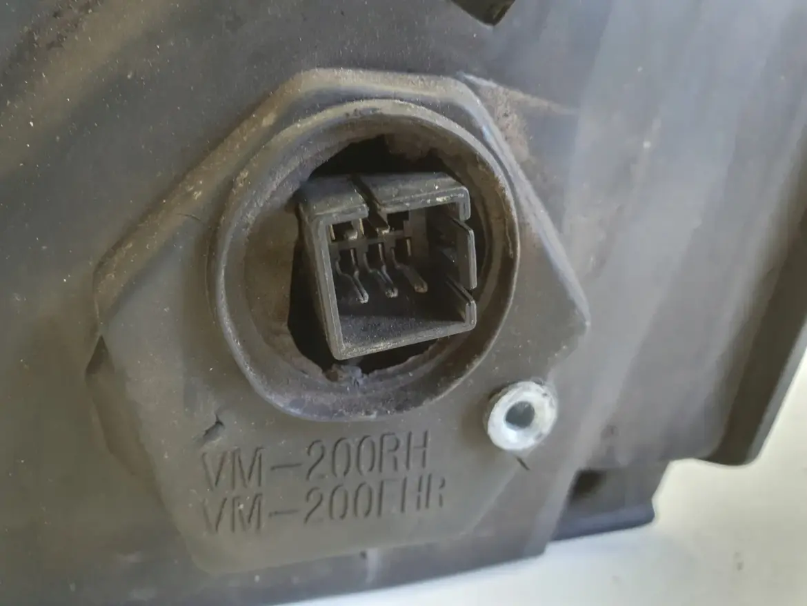 Opel Corsa C 00-06r LUSTERKO PRAWE PASAŻERA 5 pin pinów