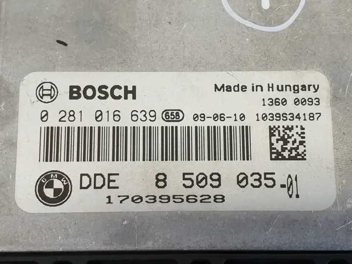 92d03725d326d3bb113a3914ed9ca1d6