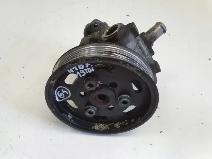Audi A4 B7 2.0 TDI POMPA WSPOMAGANIA 8E0145155N