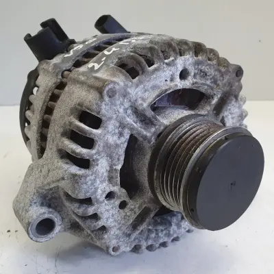 Volvo S40 II V50 2.4 D5 ALTERNATOR 0121615014