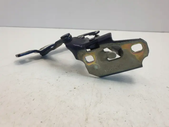 Porsche Boxster 986 ZAWIAS KLAPY prawy TYŁ PASAŻER