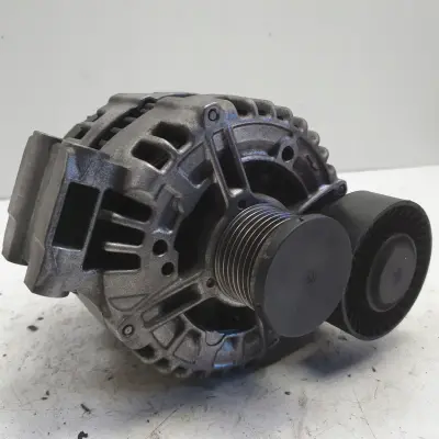 BMW E87 E90 2.0 i ALTERNATOR 0121715017