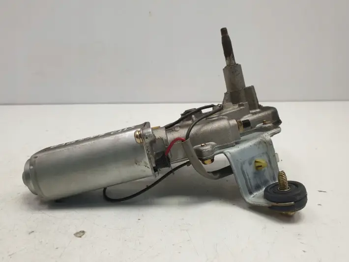 Kia Carens II 2.0 MECHANIZM TYLNEJ WYCIERACZKI