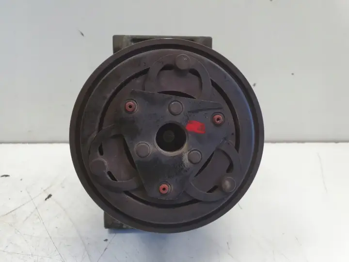 4edb745c8405e637f3889e696fe9b608