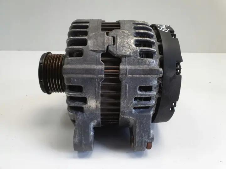 Volvo V50 2.0 D ALTERNATOR bosch 0121615028