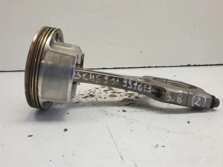 Porsche 911 991 GT3 3.8 TŁOK KORBOWÓD 9A1103138 9A1103017