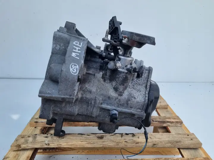 Audi A3 8P II 1.6 FSI MANUALNA SKRZYNIA BIEGÓW manual JHW