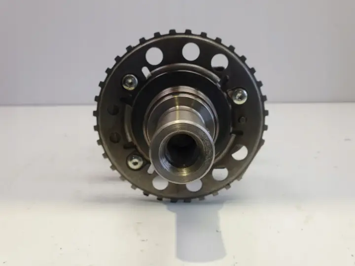 Toyota Avensis T27 2.0 D4D WAŁ KORBOWY