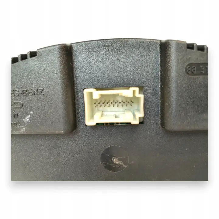 62657d2222f3e6e34b3bf9eabd4e638a