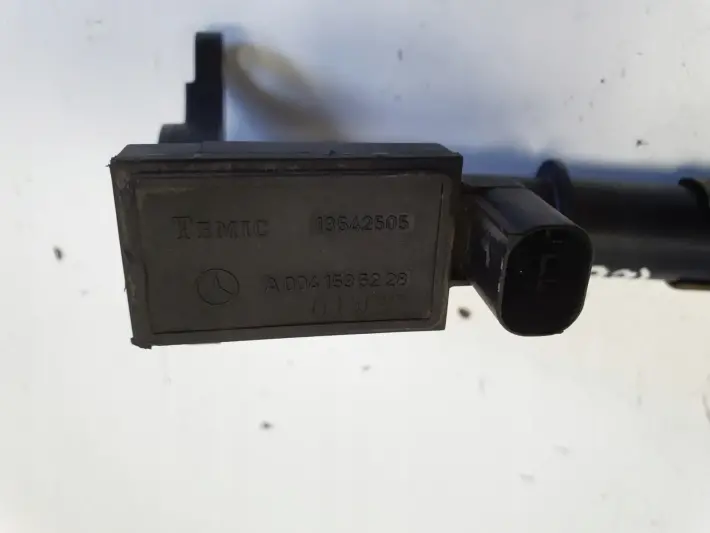 Mercedes Sprinter 906 2.2 CDI CZUJNIK POZIOMU OLEJU A0041535228