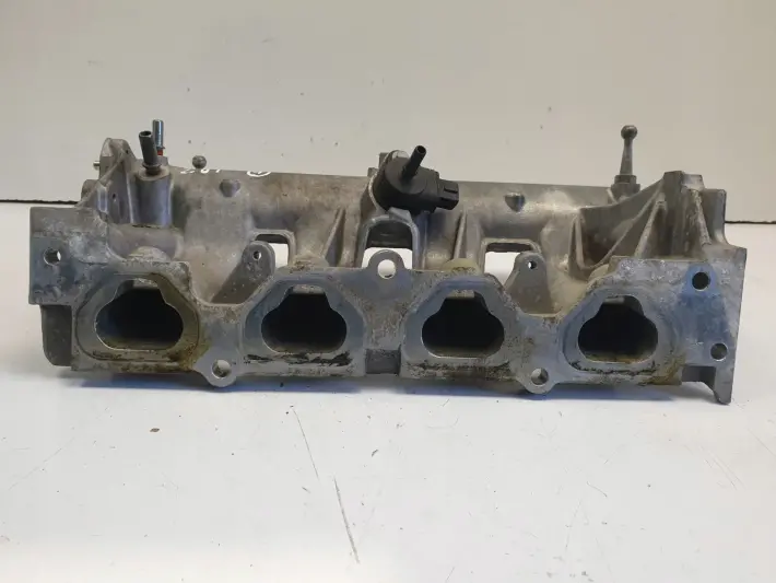 Renault Laguna III 2.0 T KOLEKTOR SSĄCY 8200614545