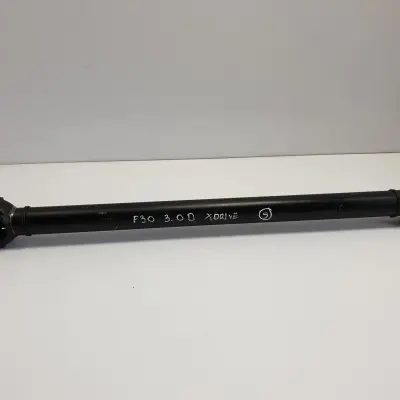 BMW F30 3.0 D Xdrive PRZEDNI WAŁ NAPĘDOWY przód