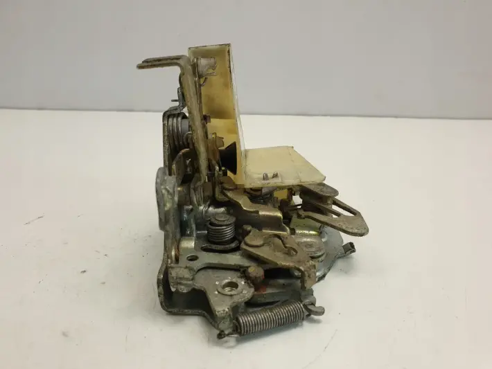 Mercedes C126 W126 COUPE SEC ZAMEK DRZWI LEWY