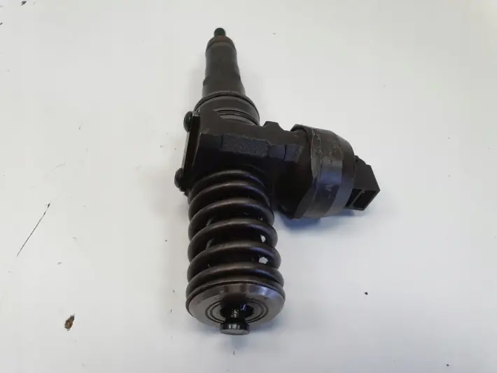 VW Sharan Alhambra Galaxy 1.9 TDI POMPOWTRYSKIWACZ wtrysk 038130073AC