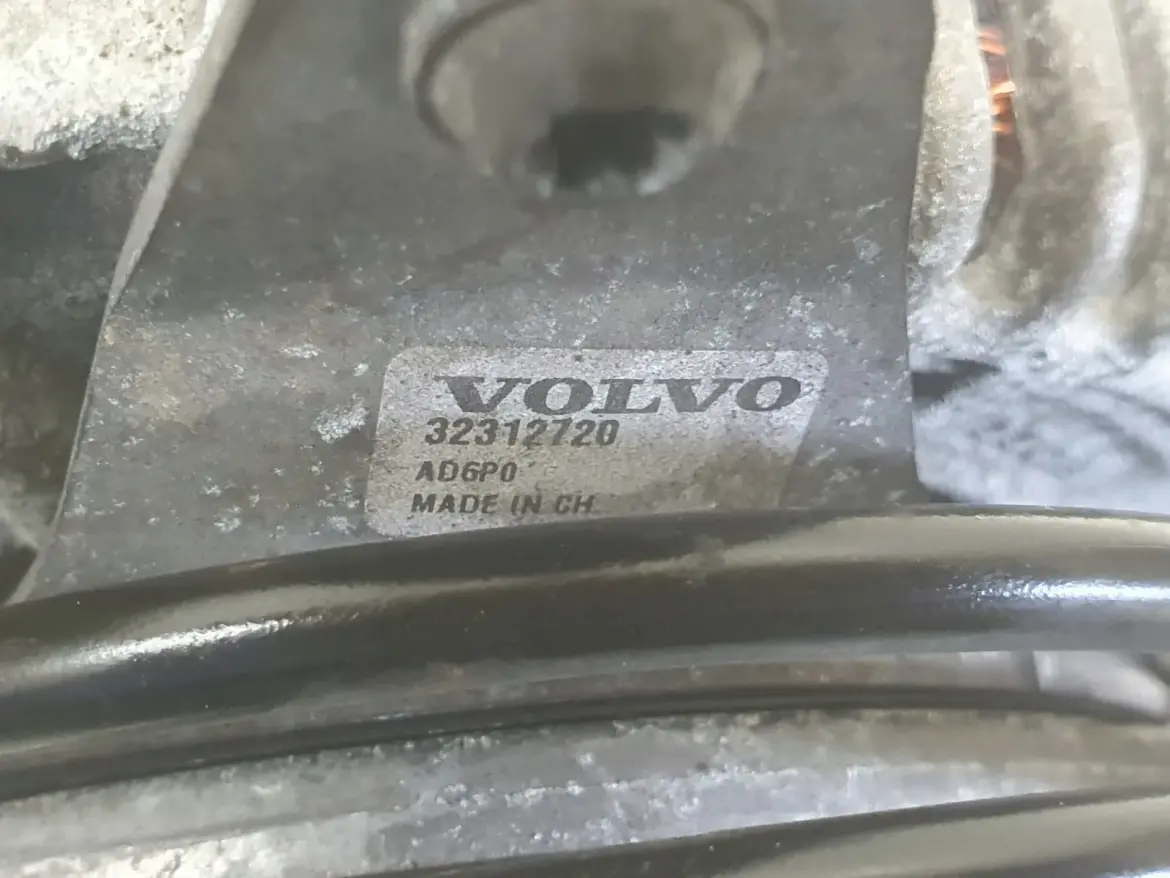 Volvo XC60 II 2.0 D B4 Mild Hybrid ALTERNATOR 32383087